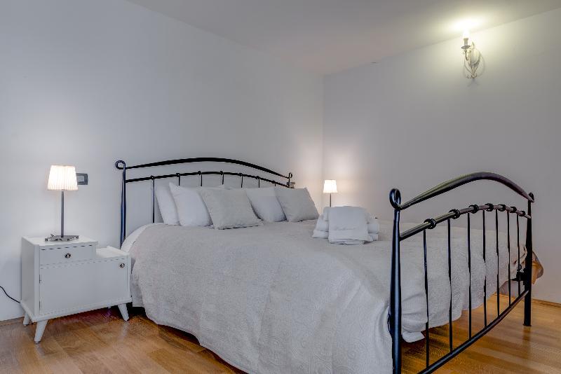Temple Luxury Apartments & Rooms Split Exterior photo