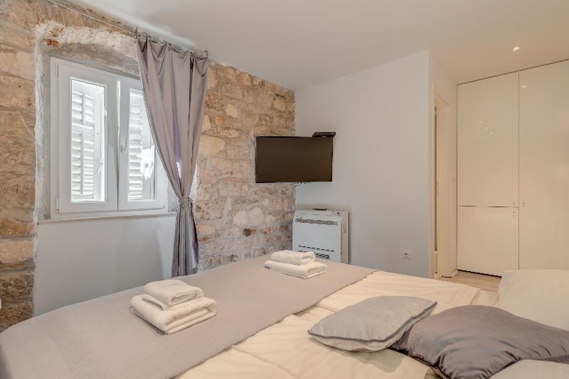 Temple Luxury Apartments & Rooms Split Exterior photo